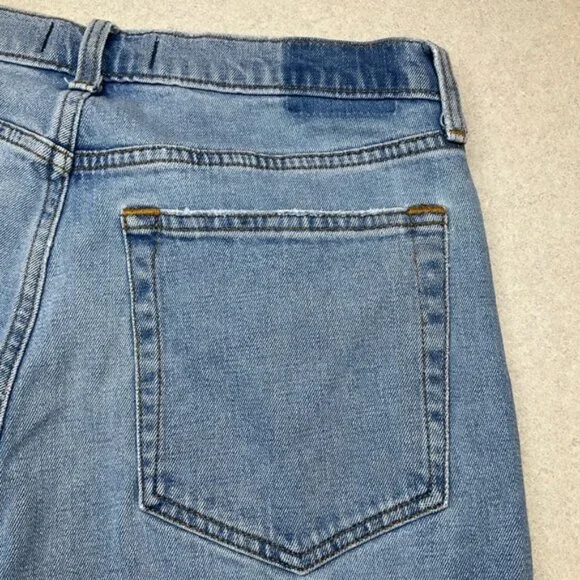 A&F 90’s Slim Straight Jean 31 Regular Criss Cross Asymmetric Medium Wash - Picture 6 of 9